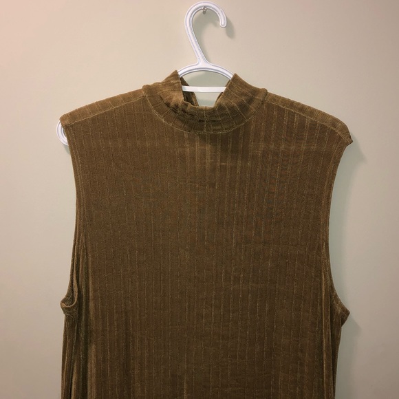 Golden Maxi Dress - Picture 5 of 5